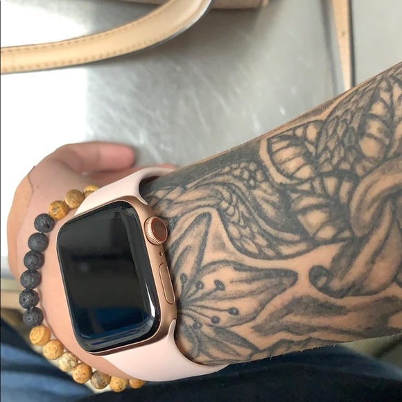 Apple Watch - Picture 3 of 4
